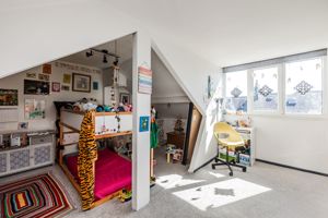 Attic space- click for photo gallery